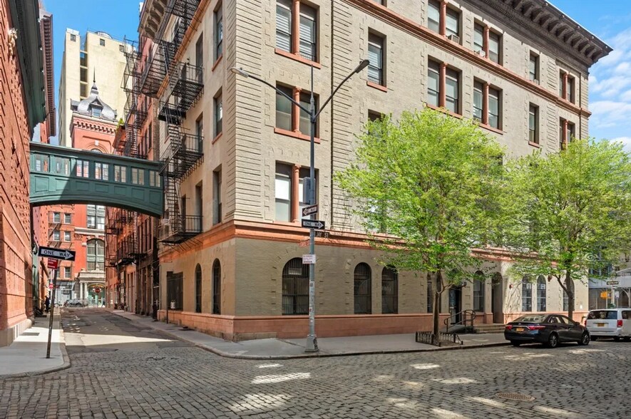 More Photos Of 1 Jay St, New York Apartments For Lease