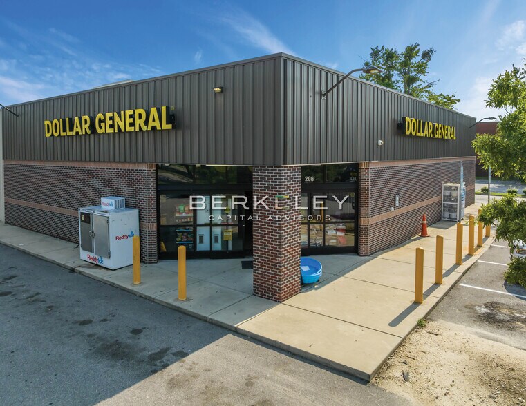 More Photos Of 206 E 7th St, Lumberton Convenience Store For Sale