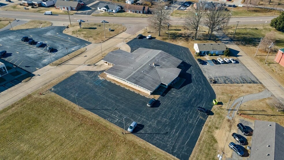 More Photos Of 808 E Wakefield Ave, Sikeston Healthcare For Sale