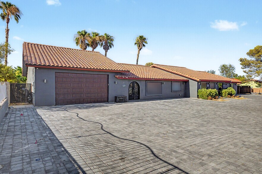 More Photos Of 6470 W Desert Inn Rd, Las Vegas Medical For Sale