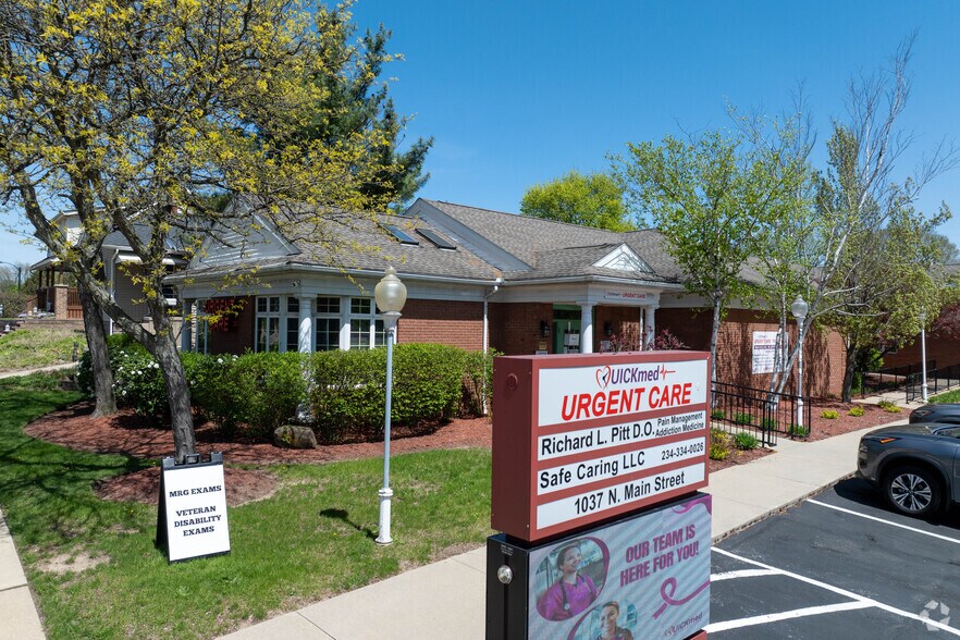 Primary Photo Of 1037 N Main St, Akron Office For Lease