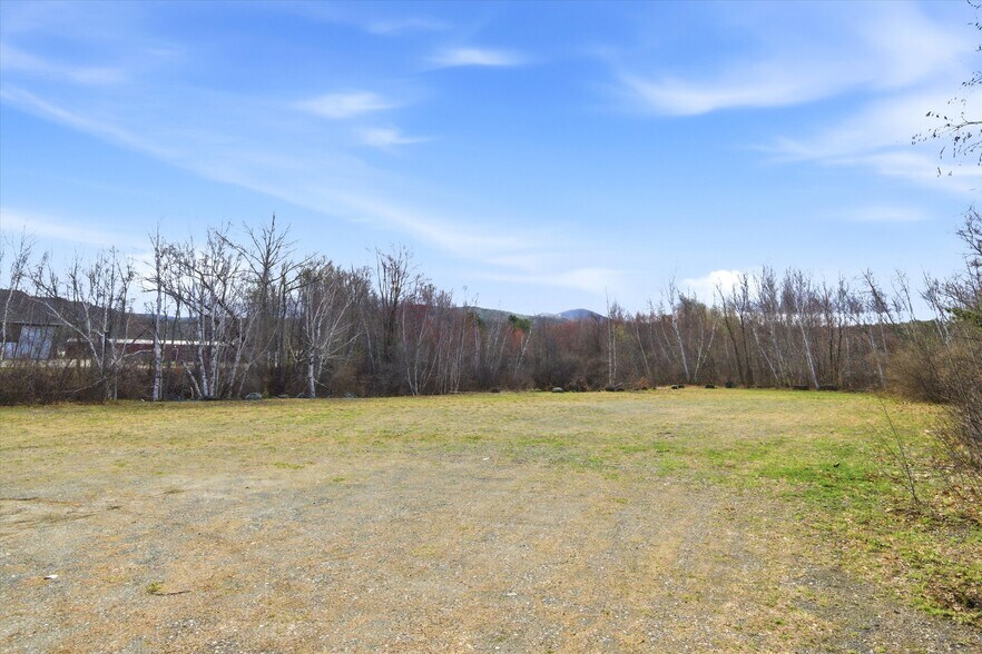 More Photos Of 40 Weirs Rd, Gilford Restaurant For Sale