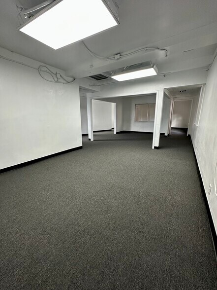 More Photos Of 4250-4252 Atlantic Ave, Long Beach Storefront Retail Office For Lease