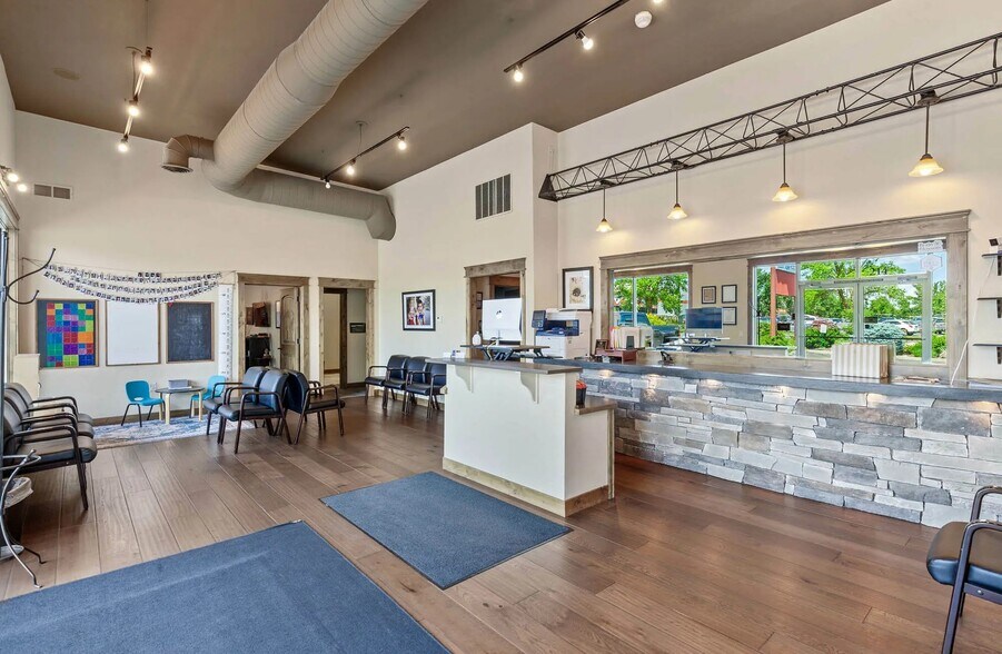 More Photos Of 210-214 W Sunset Ave, Coeur d'Alene Freestanding For Lease