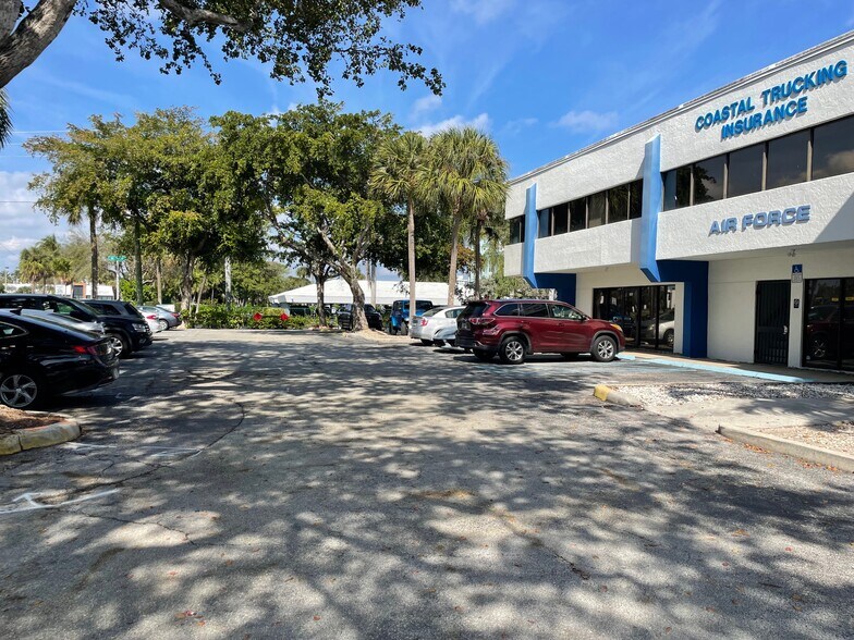 More Photos Of 701 SE 6th Ave, Delray Beach Medical For Lease