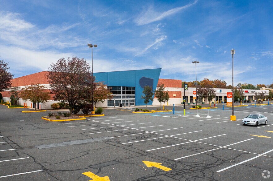 More Photos Of 95-111 Elm St, Enfield Unknown For Sale