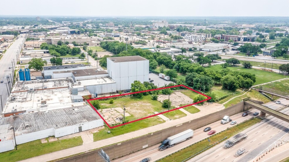 More Photos Of 2424 E R L Thornton Fwy, Dallas Land For Sale