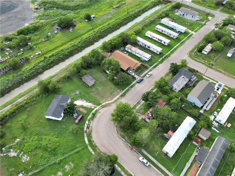 More Photos Of John Wayne Dr, Robstown Land For Sale