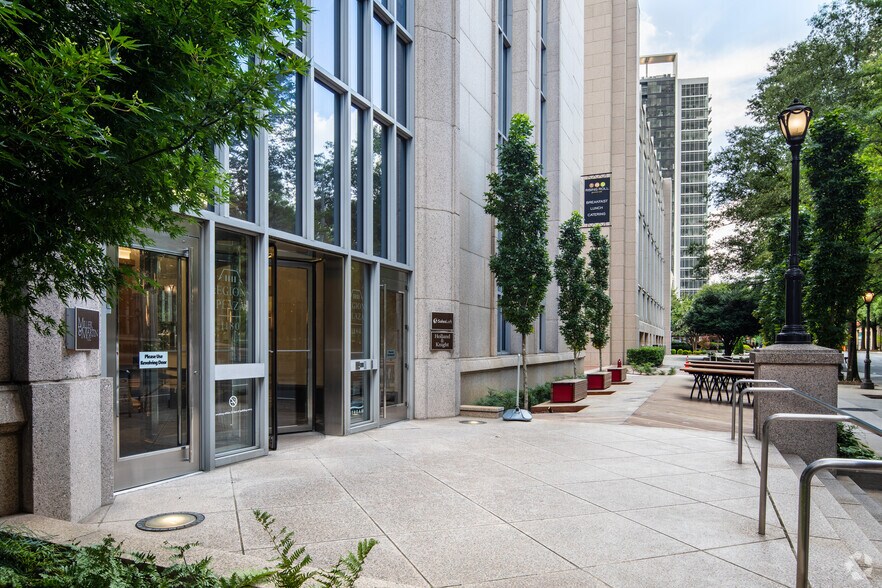 More Photos Of 1180 W Peachtree St NW, Atlanta Office For Lease
