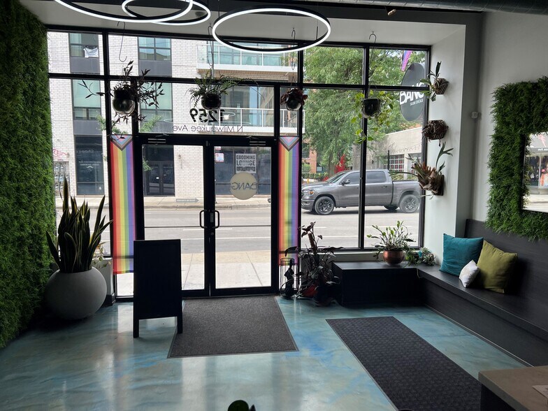 More Photos Of 1259 N milwaukee Ave, Chicago General Retail For Sale