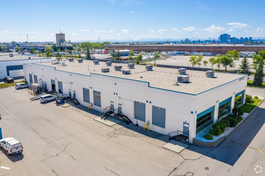 Primary Photo Of 1420 28th St NE, Calgary Warehouse For Lease