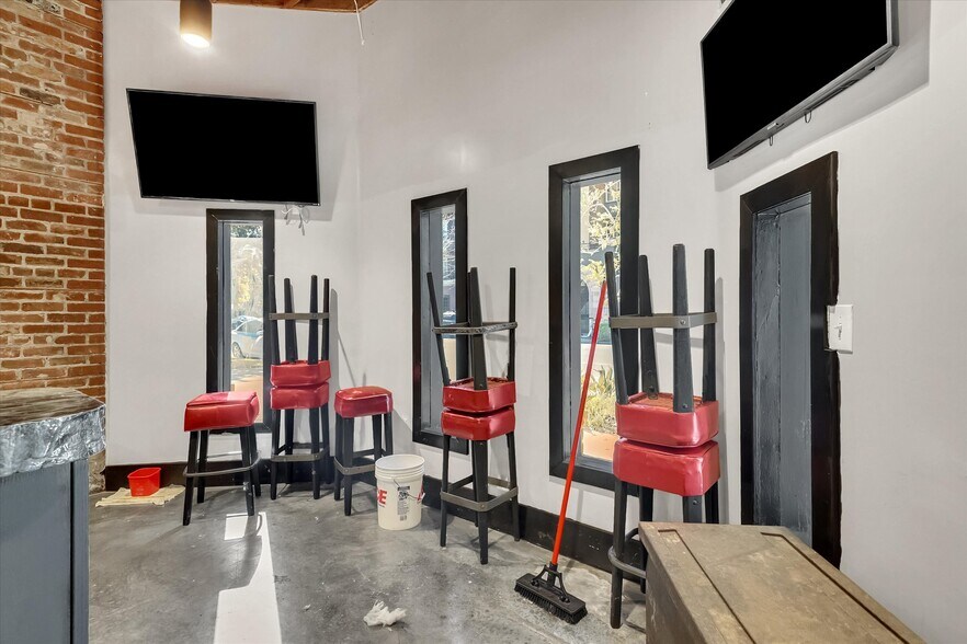 More Photos Of , Sacramento General Retail For Sale