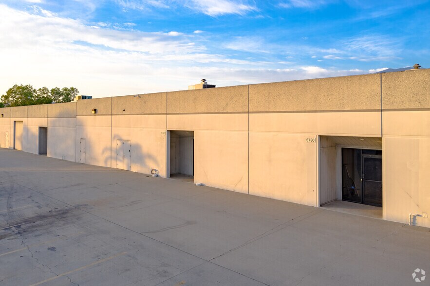 More Photos Of 5700-5760 Ayala Ave, Irwindale Warehouse For Lease