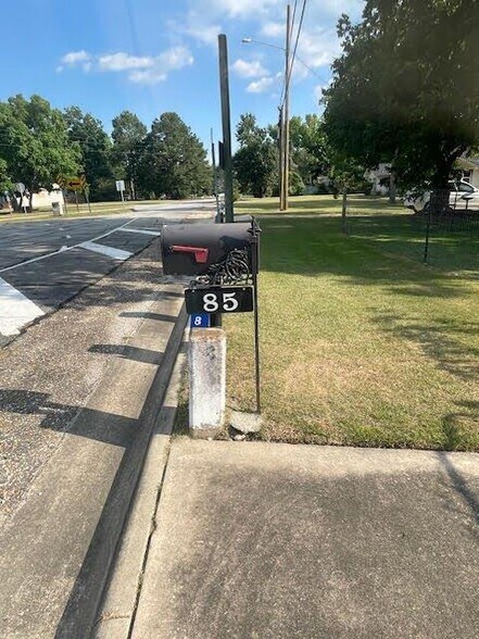 More Photos Of 85 Main St, Georgetown Specialty For Sale