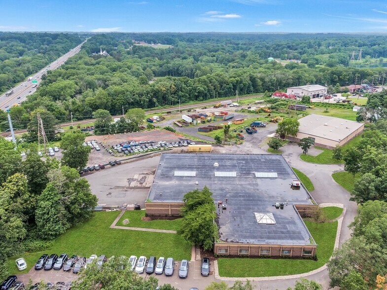 More Photos Of 50 Snake Hill Rd, West Nyack Warehouse For Lease