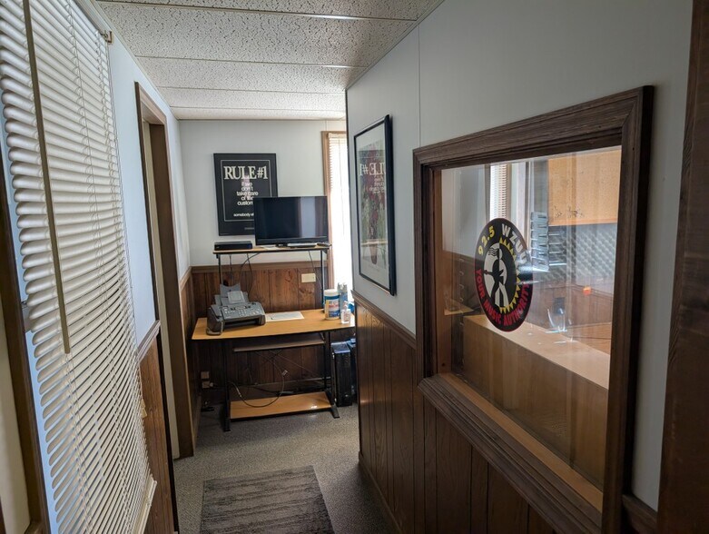 More Photos Of 706 E Allegan St, Otsego Office For Sale