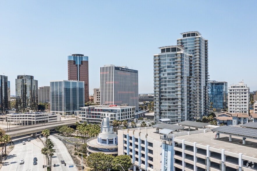 More Photos Of 400 W Ocean Blvd, Long Beach Apartments For Lease