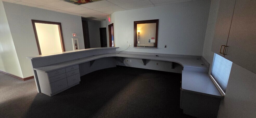 More Photos Of 1475-1495 W Main St, Tipp City Medical For Lease