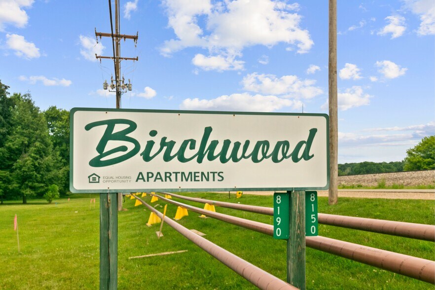 More Photos Of 8150 E Michigan Ave, Galesburg Apartments For Sale