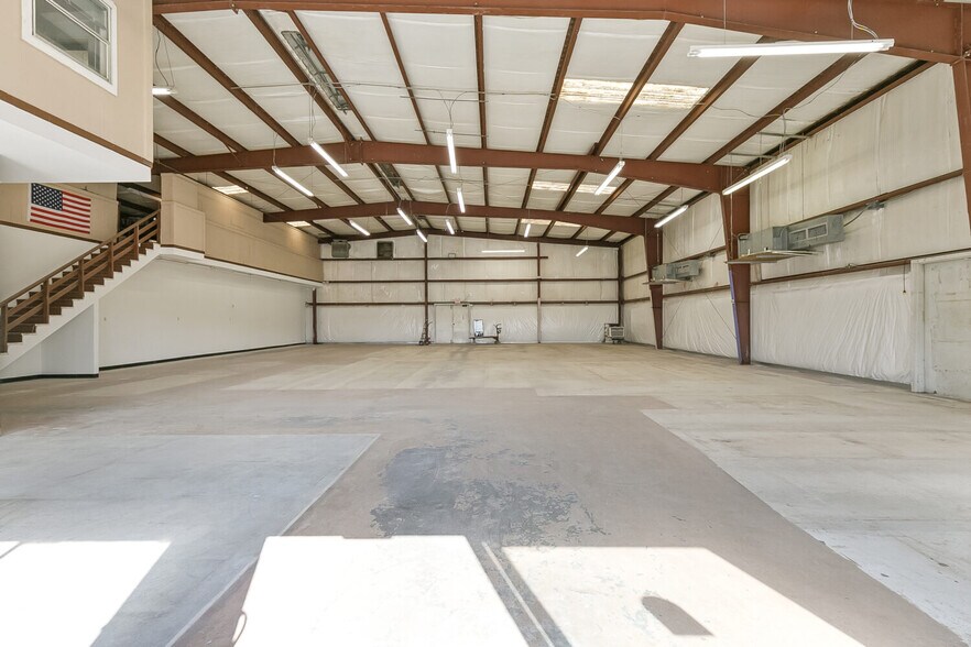 Primary Photo Of 5420 Lapalco Blvd, Marrero Warehouse For Lease