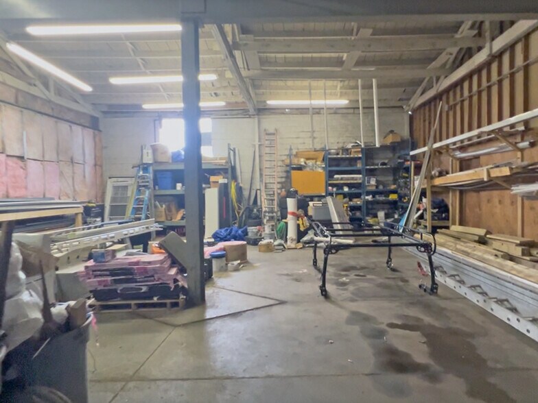 More Photos Of 2010 Schaper Ave, Erie Warehouse For Sale