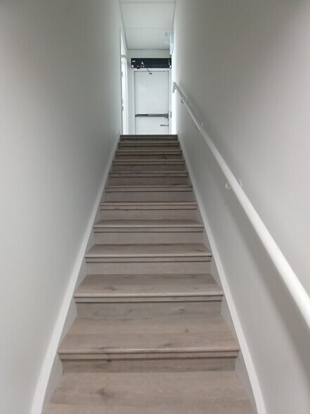 More Photos Of 69 Kempster Ave, Ottawa Office For Sale