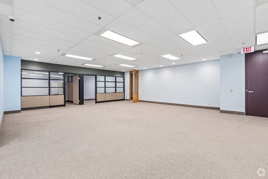 More Photos Of 30 Leek Cres, Richmond Hill Office For Lease