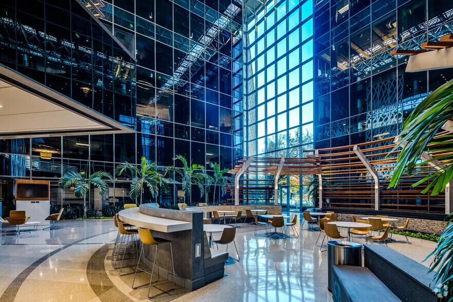 More Photos Of 225 E Robinson St, Orlando Office Residential For Lease