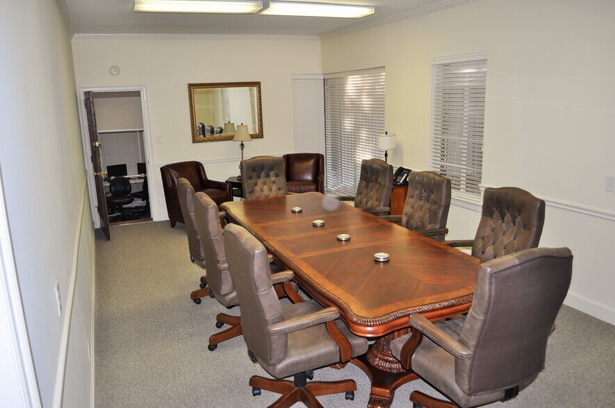 More Photos Of 1420 Government St, Mobile Office Residential For Lease