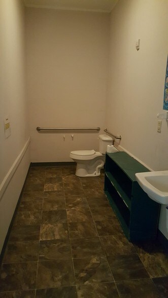 More Photos Of 353 Moreau St, Marksville Office For Sale