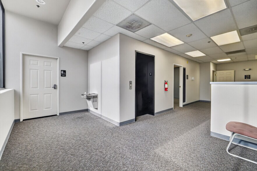 More Photos Of 12354 E Caley Ave, Centennial Medical For Sale