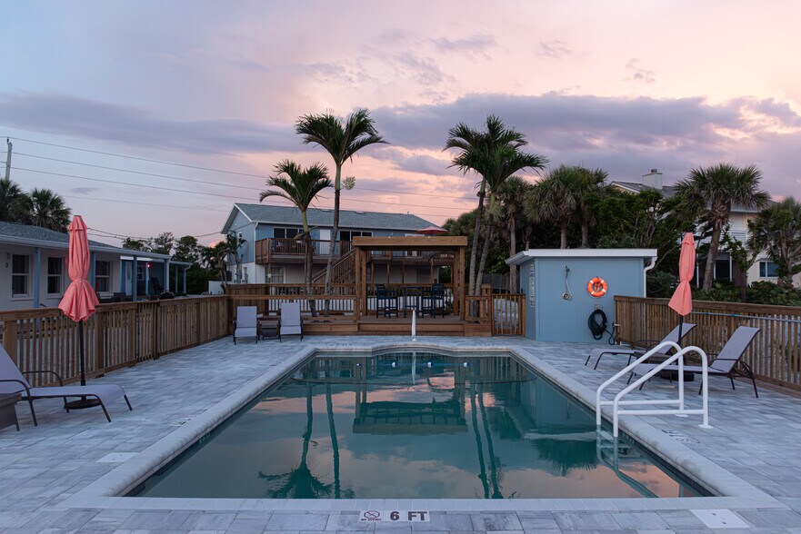 More Photos Of 8520 Manasota Key Rd, Englewood Hotel For Sale