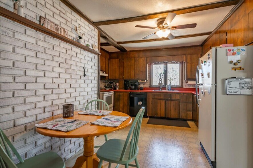 More Photos Of 54 Lowell Rd, Hudson Auto Repair For Sale