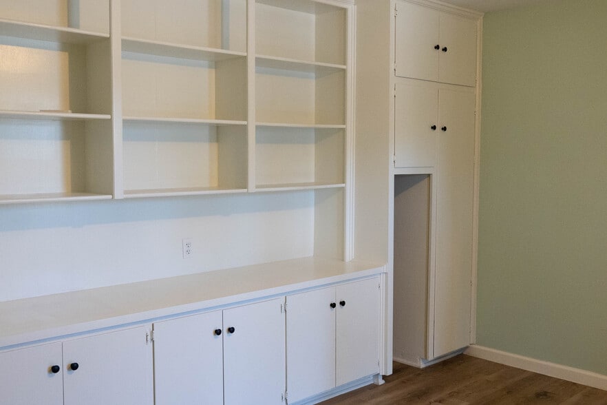 More Photos Of 14 Tenth St, Temple Research And Development For Sale