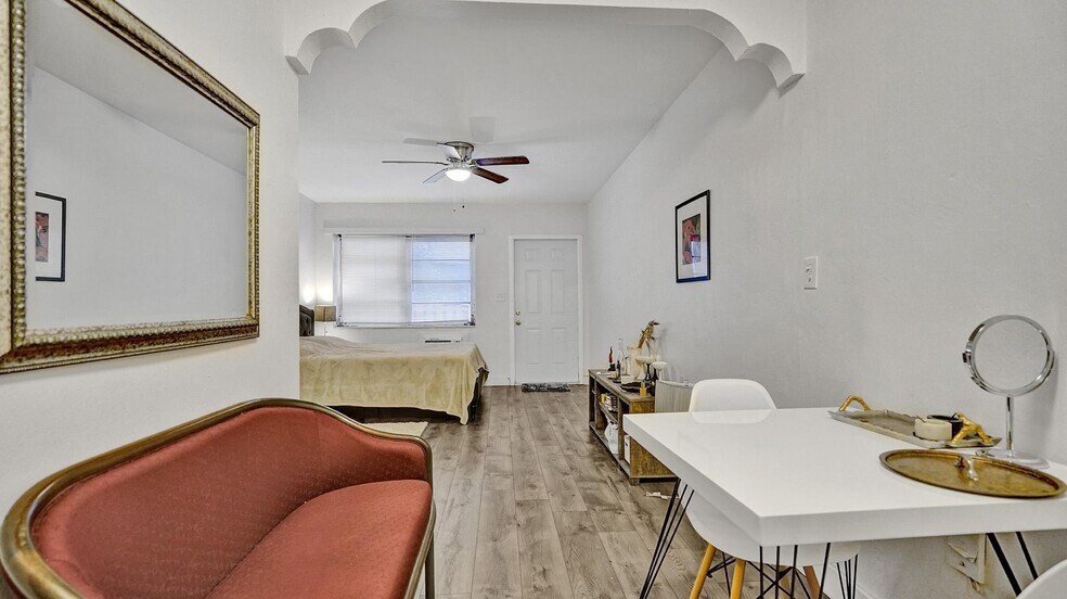 More Photos Of 7630 Byron Ave, Miami Beach Apartments For Sale