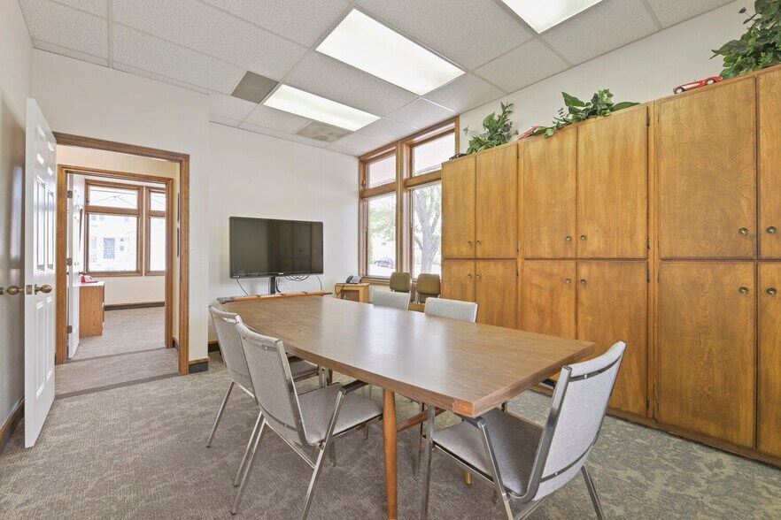 More Photos Of 3669 S Huron St, Englewood Office For Sale