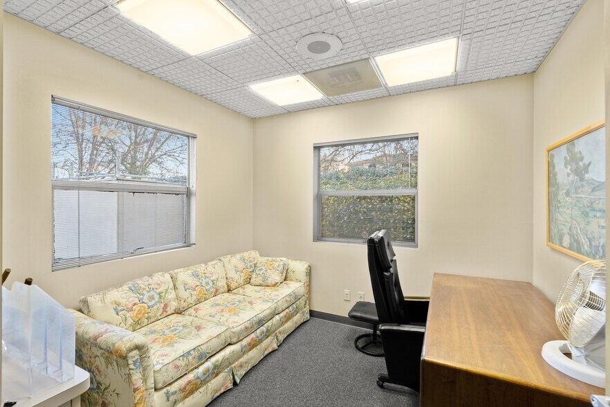 More Photos Of 5309 Carrington Cir, Stockton Healthcare For Sale