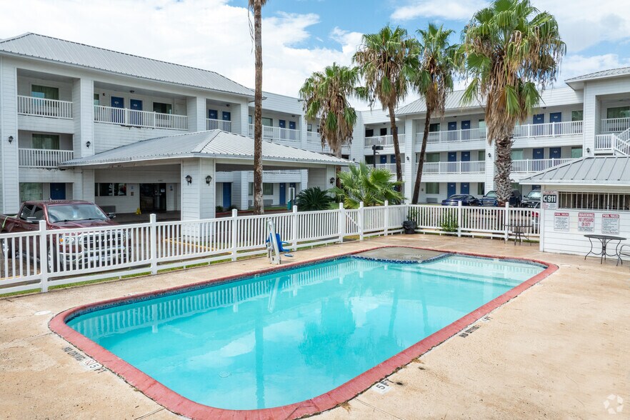 More Photos Of 6301 Interstate 37, Corpus Christi Hospitality For Sale
