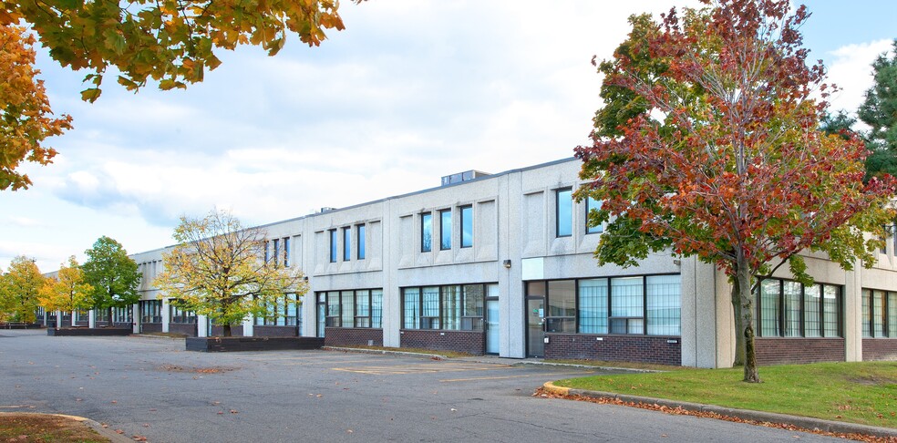 Primary Photo Of 585-625 Av Meloche, Dorval Warehouse For Lease