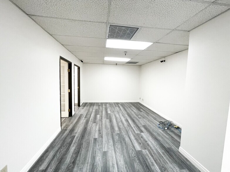 More Photos Of 430 S Garfield Ave, Alhambra Office For Sale