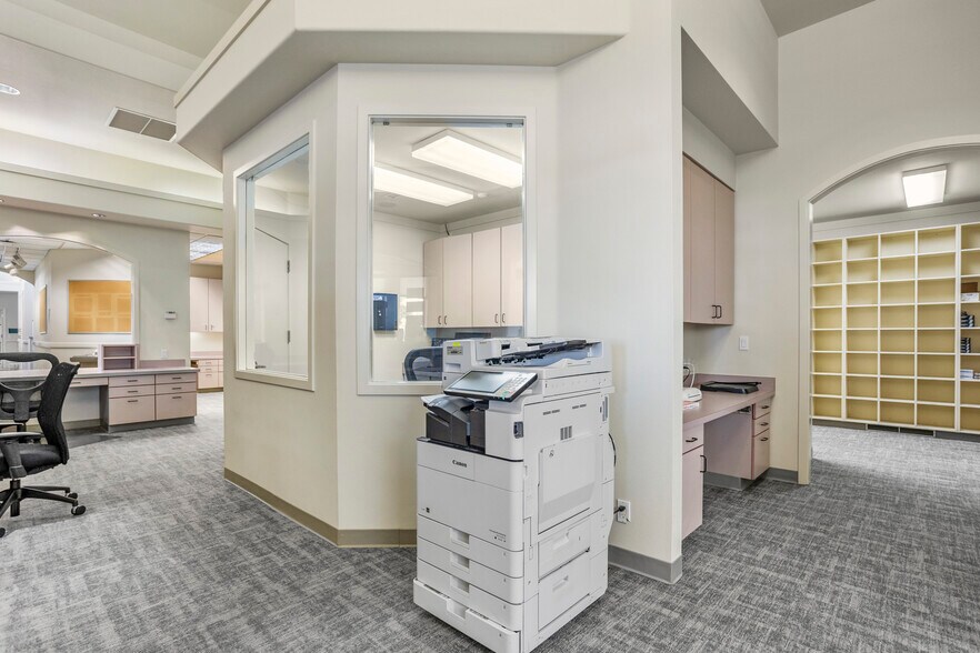 More Photos Of 911 S Washington St, Kennewick Medical For Lease