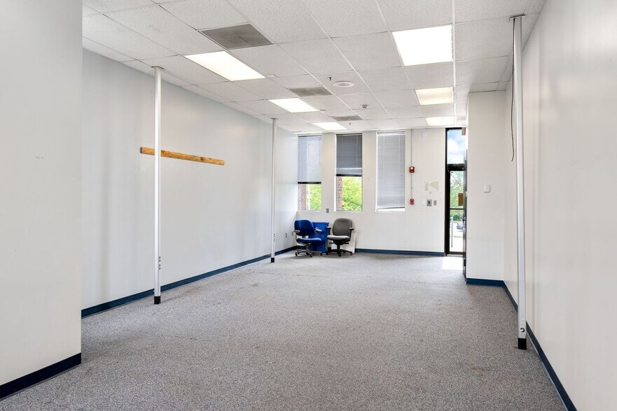 More Photos Of 2800 Diode Ln, Louisville Warehouse For Sale