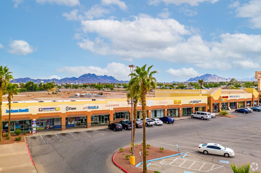More Photos Of 724 S Boulder Hwy, Henderson Unknown For Lease