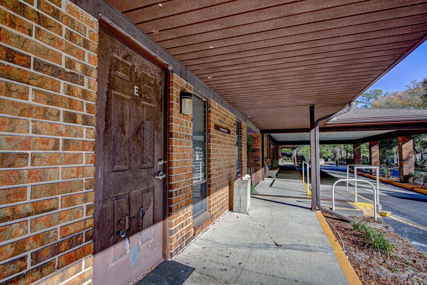 More Photos Of 7109 NW 11th Pl, Gainesville Medical For Sale