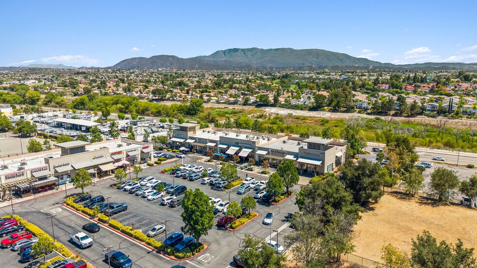 More Photos Of 32475 Temecula Pky, Temecula Freestanding For Sale