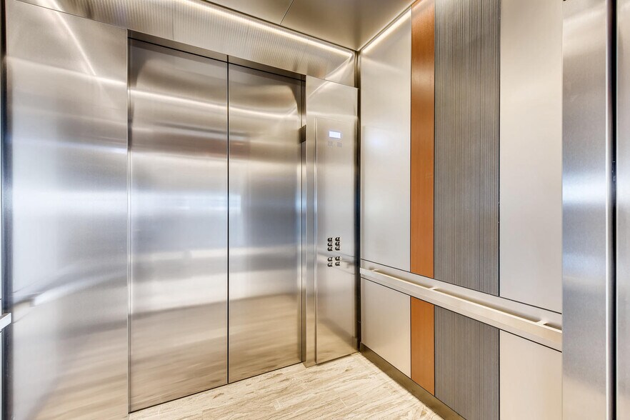 More Photos Of 169 Inverness Dr W, Englewood Office For Lease