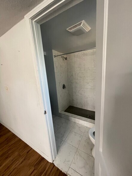 More Photos Of 230 6th St NE, Winter Haven Apartments For Sale