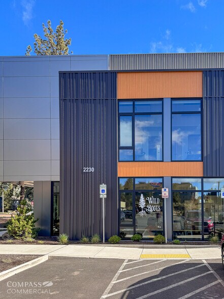 More Photos Of NW Shevlin Park Rd & Crossing Dr, Bend Unknown For Lease