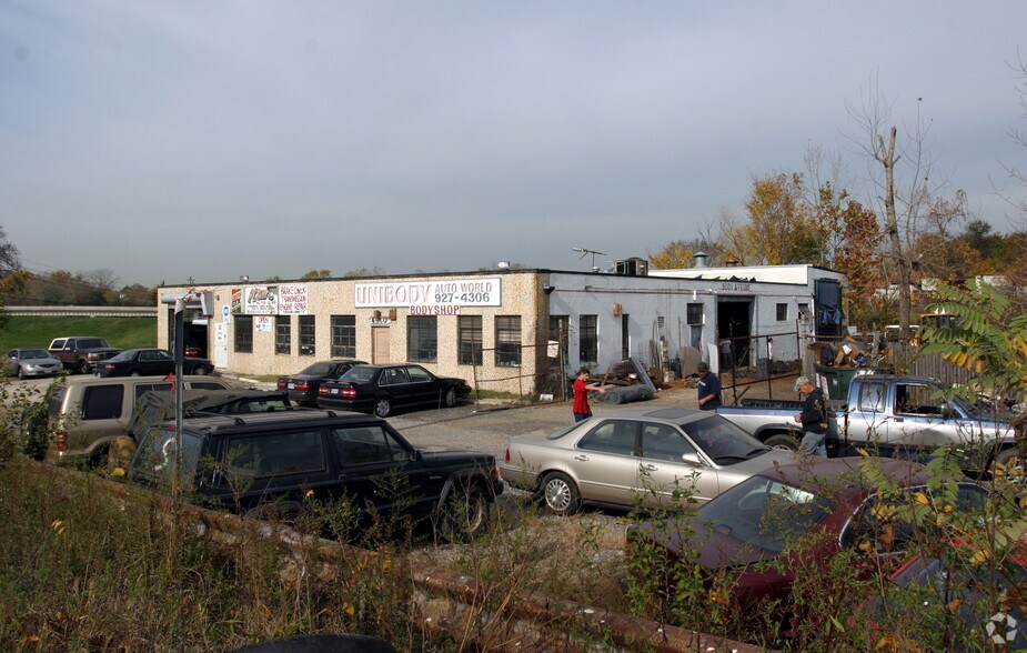 More Photos Of 4650 Tanglewood Dr, Hyattsville Auto Repair For Sale