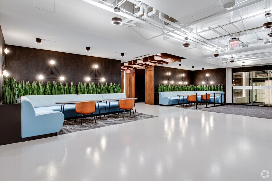 More Photos Of 45 S 7th St, Minneapolis Office For Lease